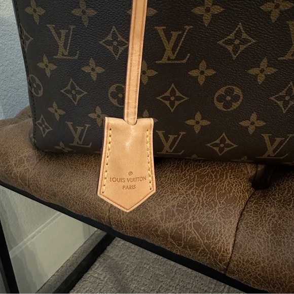 LOUIS VUITTON Monogram Montaigne GM Tote Shoulder Bag - Picture 6 of 7
